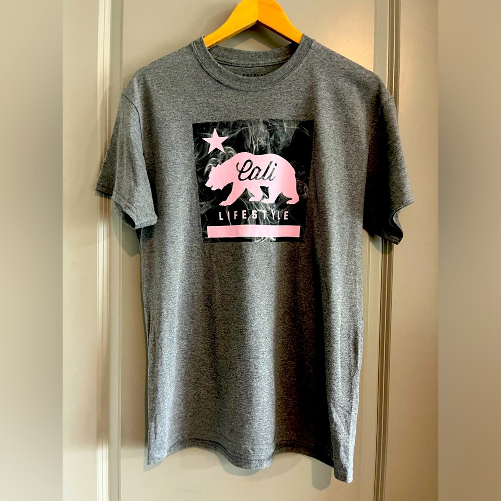 Men's Cali Lifestyle Bear Graphic T-Shirt
